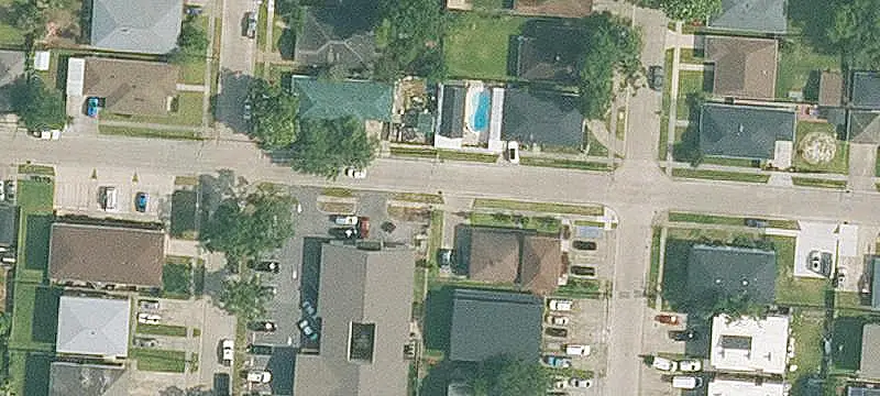 Office Building with Rear Land