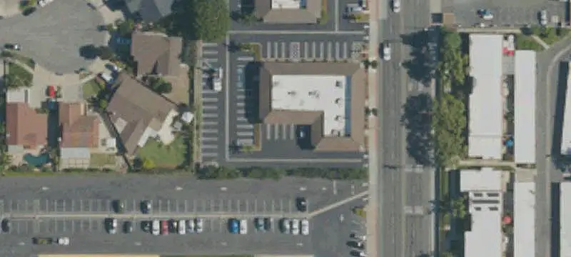 Industrial Flex Space with Roll-Up Doors