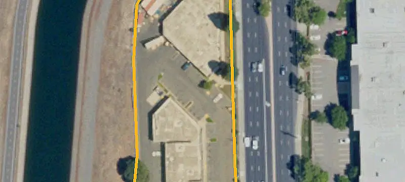 Flex Space with Fenced Yard