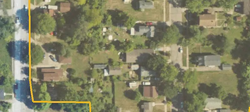 Apartment Building with Private Garage