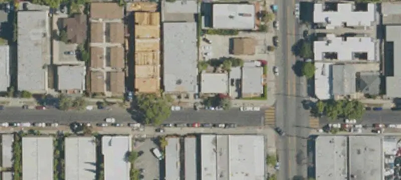 14-Unit Apartment Building