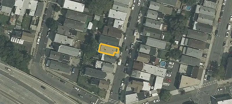 Duplex with Private Backyard