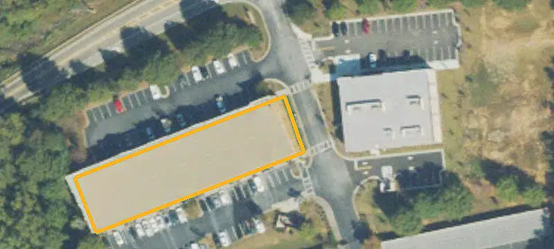 Retail Space with Full Access