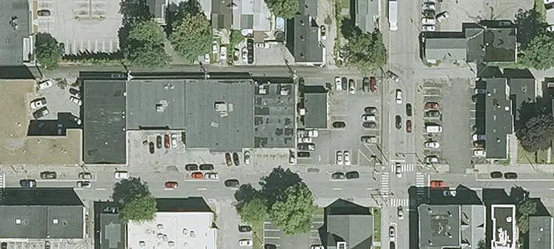 Restaurant Building with Walk-In Cooler