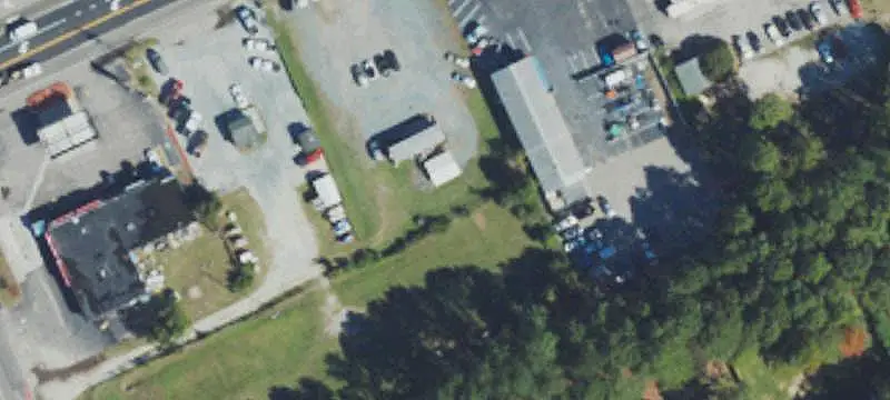 Auto Service Shop with Four Bays