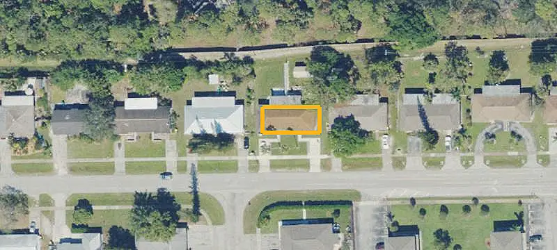 Updated Duplex with Screened Lanais