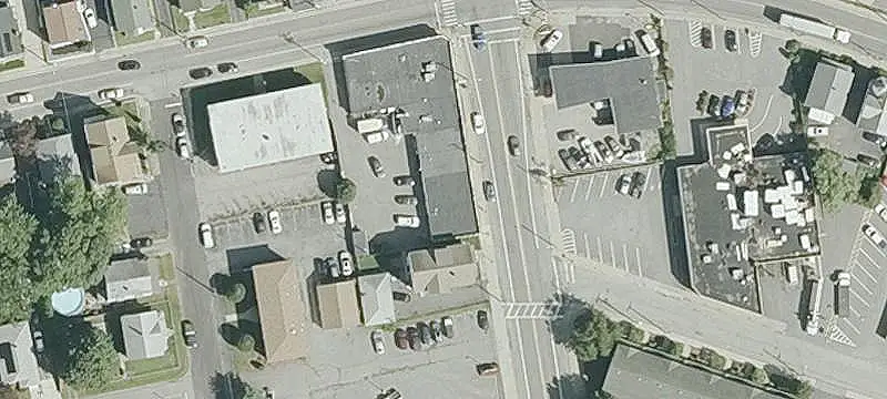 Six-Unit Brick Strip Mall
