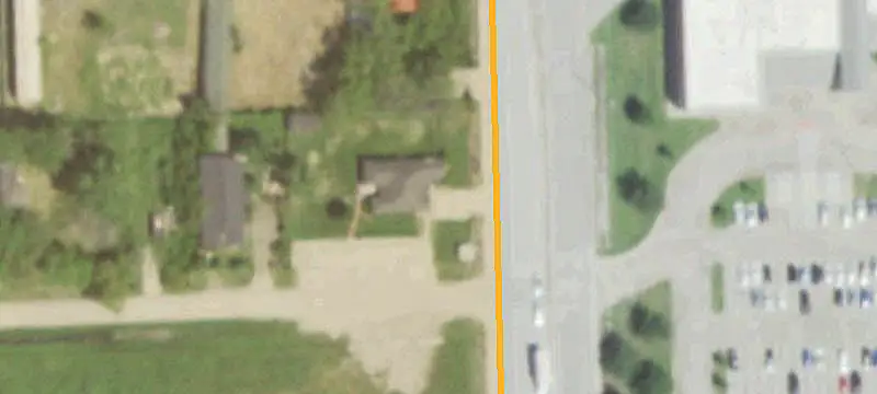 Level Commercial Land