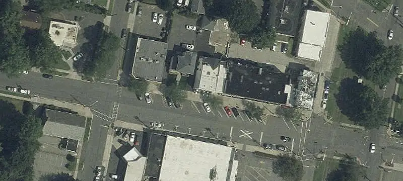 Renovated Mixed-Use Property with Garage