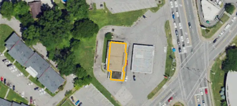 8-Unit Apartment Building