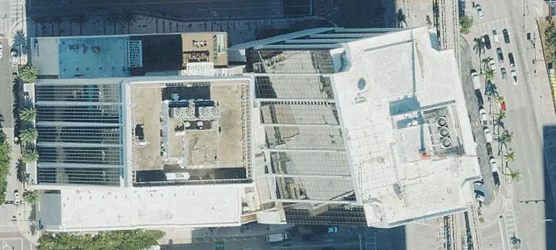Endcap Retail Space
