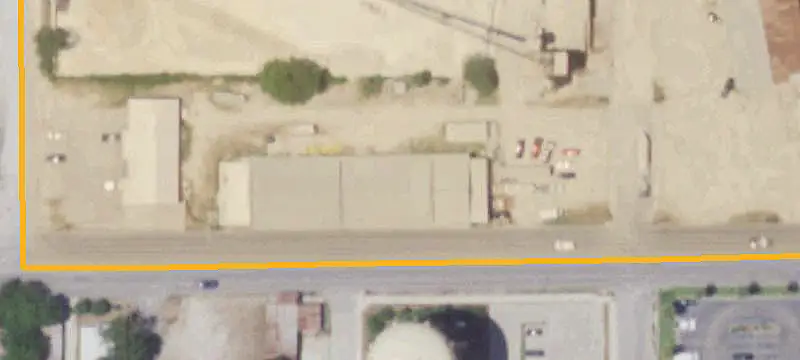 Corner-Lot Flex Space