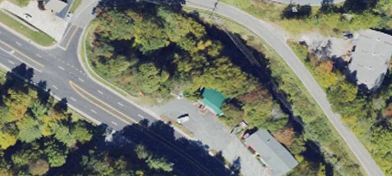 Mixed-Use Property with Highway Exposure