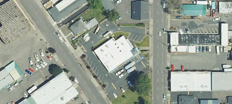 Flexible Showroom and Office Property