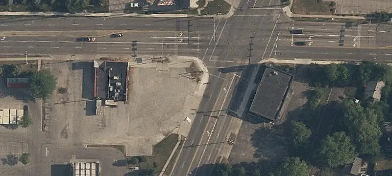 Signalized Commercial Land
