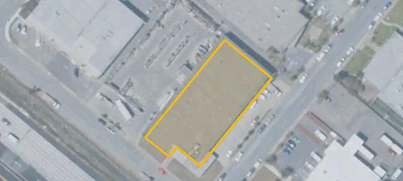 Warehouse with Fenced Yard