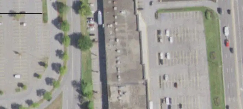 Shopping Center on Retail Corridor