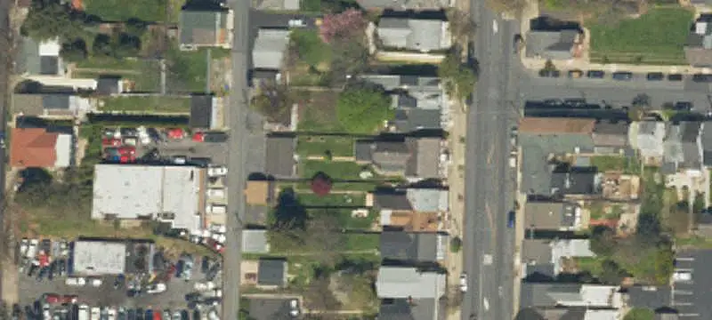Historic Quadplex with Detached Garage