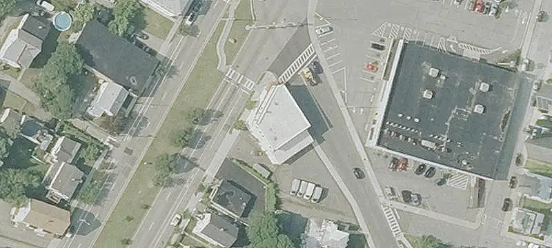 Mixed-Use Property Near Regional Routes