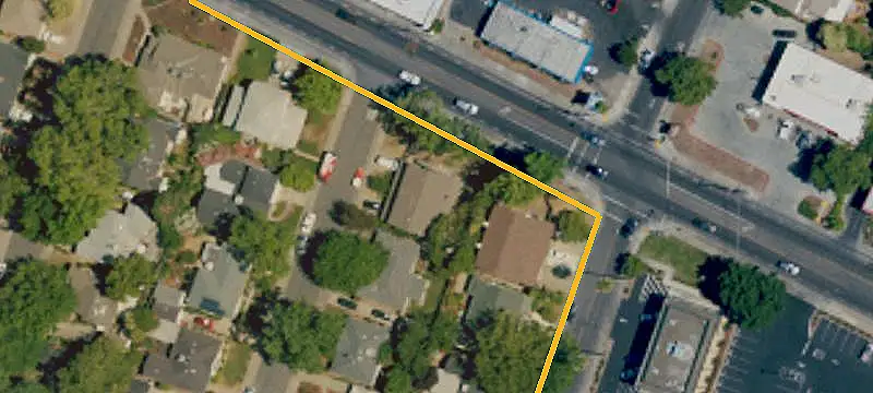 Duplex with Fenced Backyards