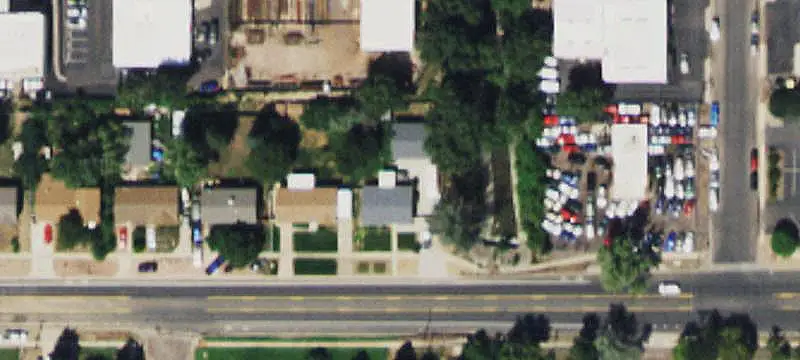 Fenced Flex Building with Garage Access