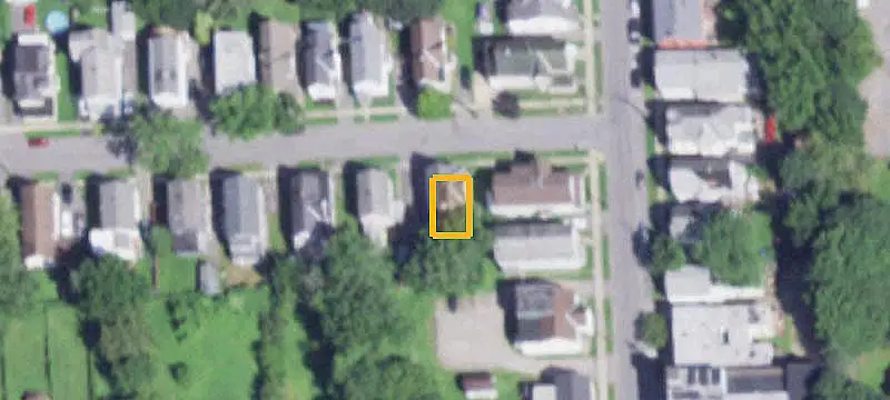 Three-Bedroom Duplex with Garage