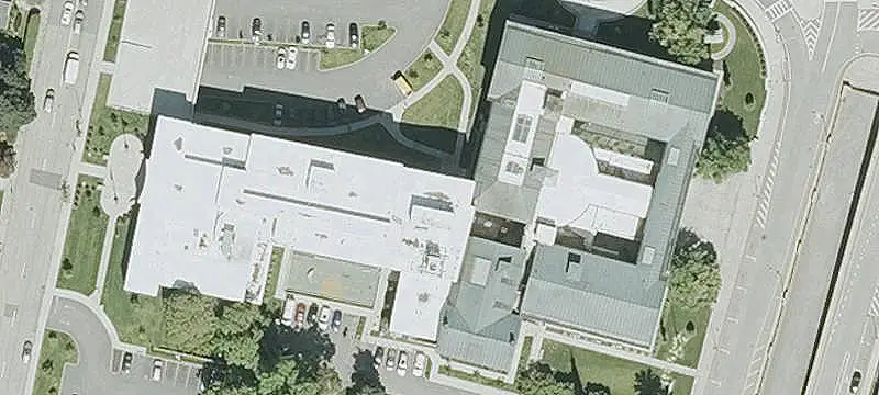 Oversized Storefront Condominium
