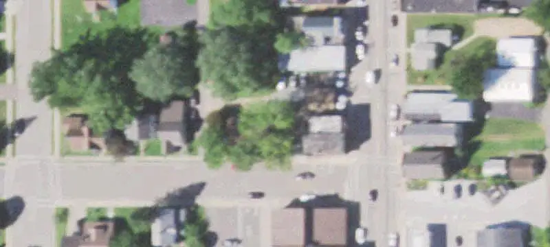 Mixed-Use Building With Apartments