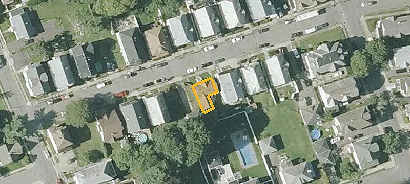 Attached Duplex with Fenced Yard