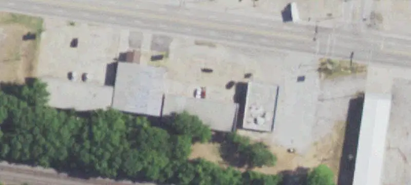 5-Space Occupied Strip Mall