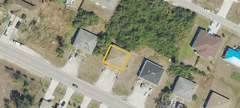 Duplex With Two 3-Bedroom Units