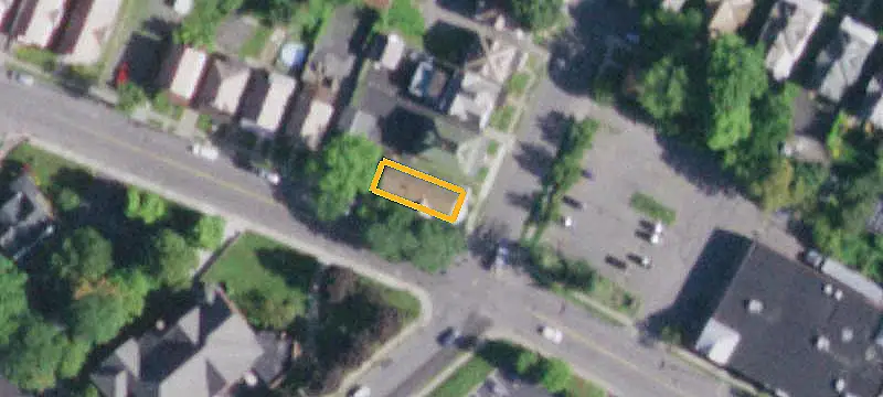 Updated Duplex with Fenced Yard