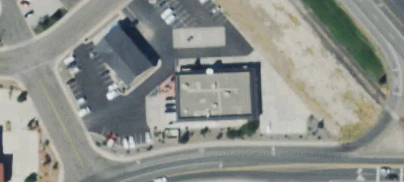 Ground-Level End-Cap Retail Space