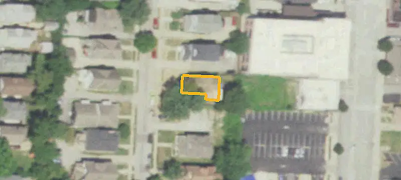 4-Unit Building with Mixed Layout