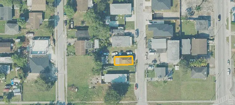 Mixed-Use Property with Commercial Building