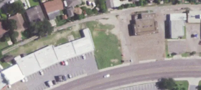 Service-Oriented Strip Center