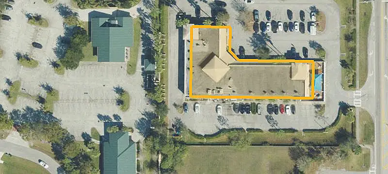 Corner Shopping Center Unit