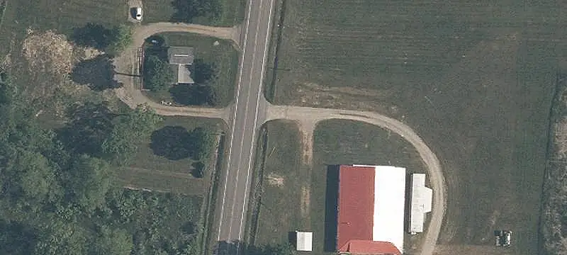 Aviation Property with Small-Plane Airport