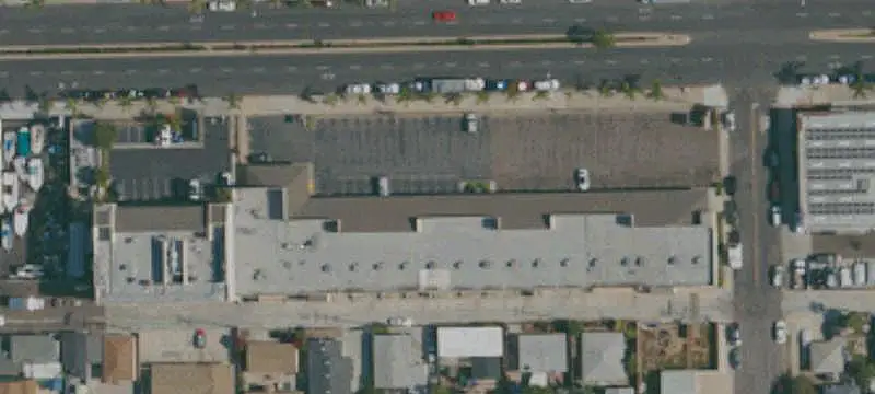Multi-Tenant Shopping Center