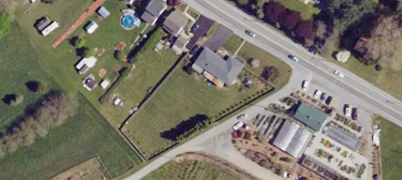 Equestrian Farm with Indoor Arena