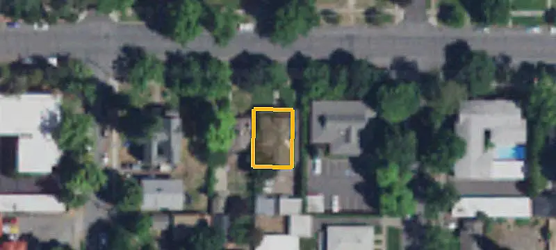 Renovated 5-Plex Apartment Building
