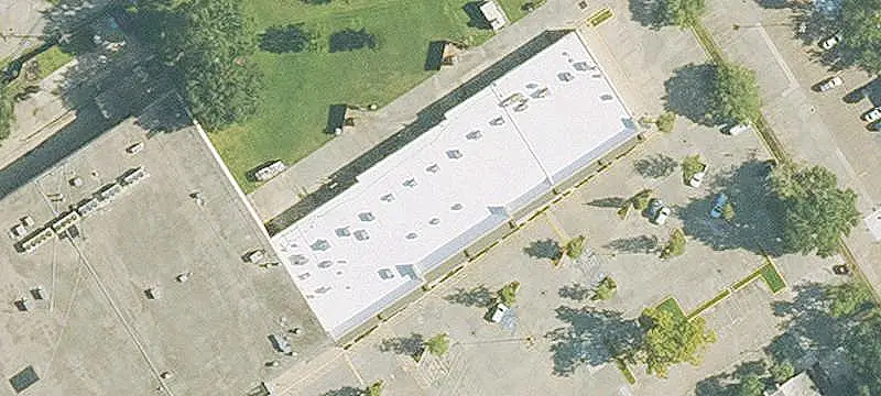 Shopping Center Suites