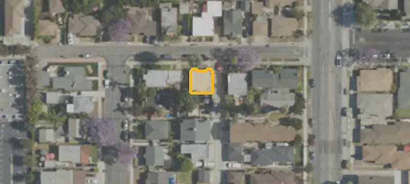 Renovated Duplex with Private Lawns