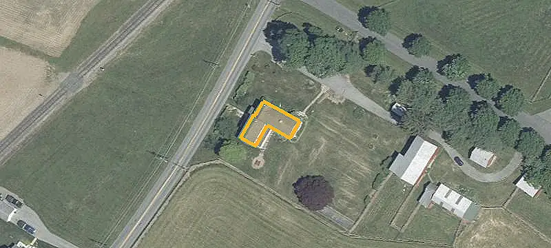 Federal-Style Farmhouse with Paddocks