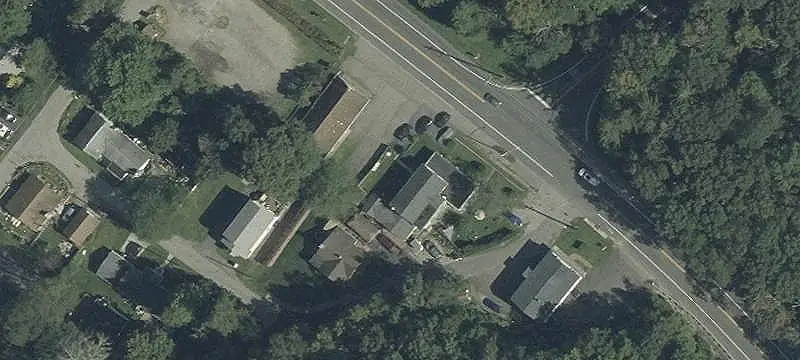 Highway-Front Restaurant Building