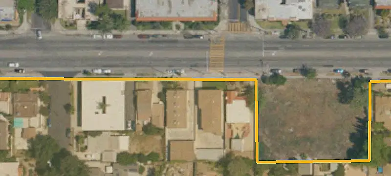 Four-Unit Gated Apartment Building