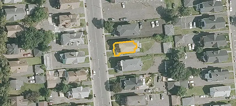 Three-Story Triplex with Backyard