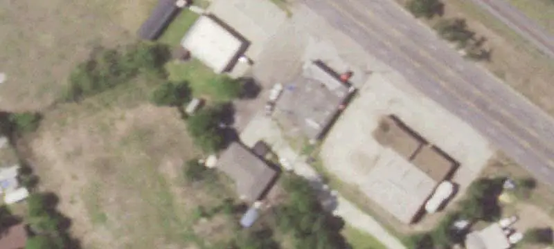 Three-Section Auto Shop