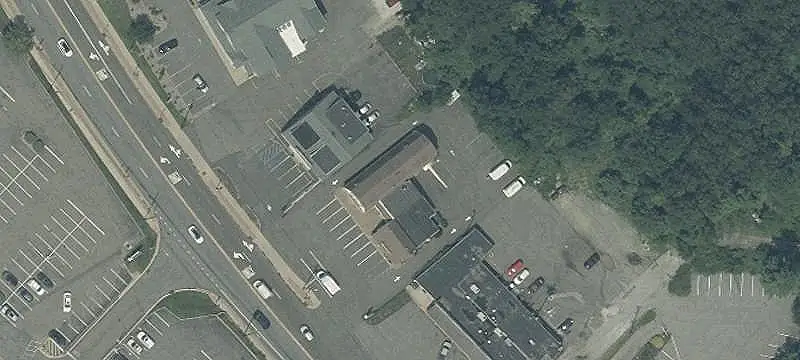 Upper-Level Retail Space