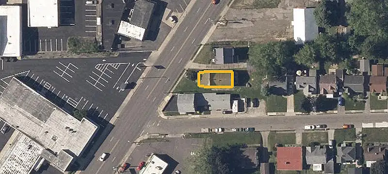 Updated Triplex With Mixed Unit Sizes